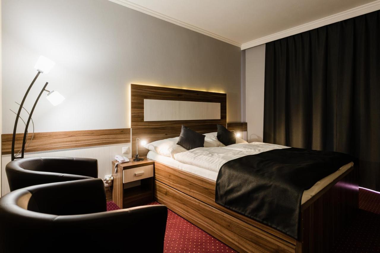 Hotel Menhard Экстерьер фото