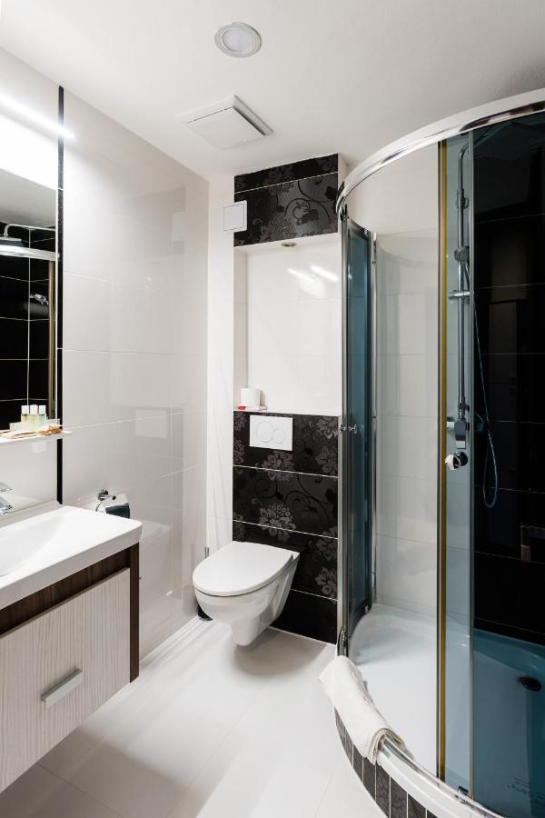 Hotel Menhard Экстерьер фото