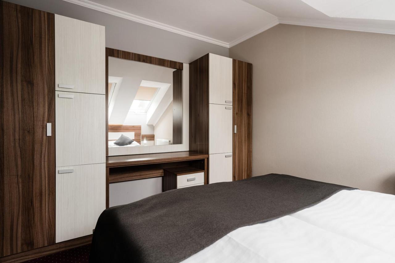 Hotel Menhard Экстерьер фото