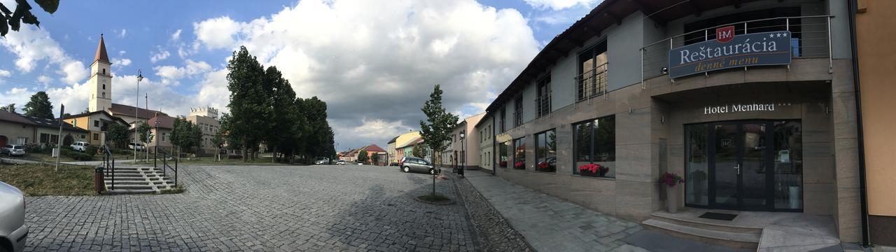 Hotel Menhard Экстерьер фото